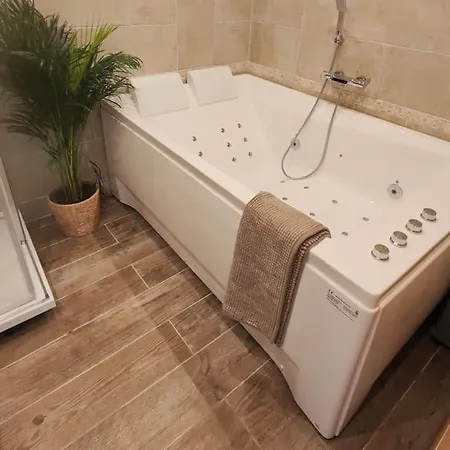 Studio Spa Le Petit Clos Chelles (Seine-et-Marne)